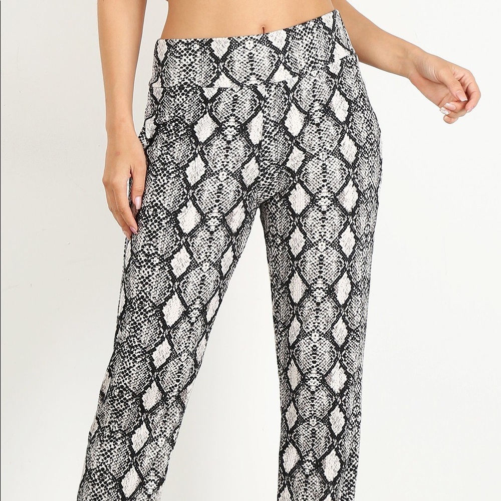 Snakeskin Jogger Stretchy Pants - Picture 3 of 6